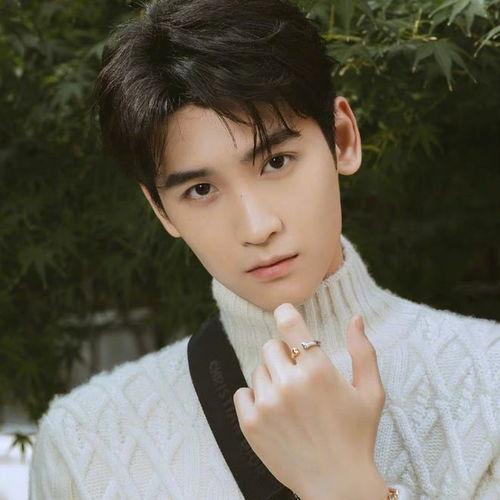 杨紫吃瓜娱乐圈八卦视频,一场吃瓜大作战