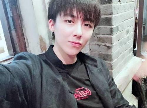 网红黑料吃瓜,吃瓜群众如何应对网络舆论风暴