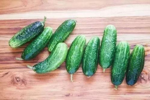 在瓜田吃瓜真千金爆料了,揭秘娱乐圈惊天秘密