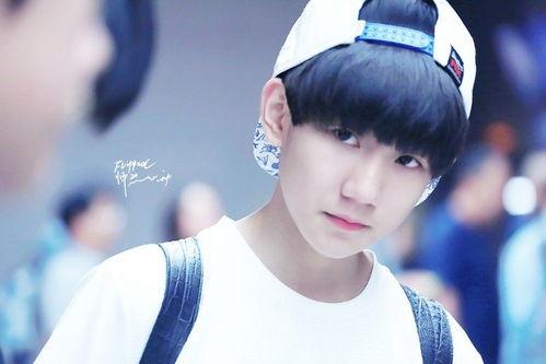 王源为什么吃黑瓜,为何钟爱黑瓜的独特魅力