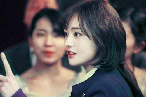 明星网红为啥那么挣钱,揭秘明星网红高收入背后的秘密