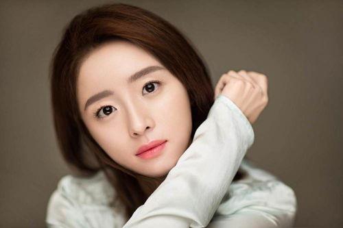 娱乐圈吃瓜小妹妹小说在线阅读,吃瓜小妹妹的甜蜜复仇之旅