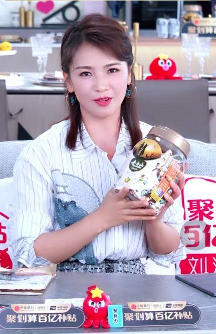 娱乐圈吃瓜主播玲娜贝儿,玲娜贝儿揭秘幕后吃瓜大揭秘