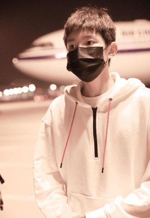 临夏近期热门吃瓜事件,揭秘近期热门吃瓜事件背后的真相