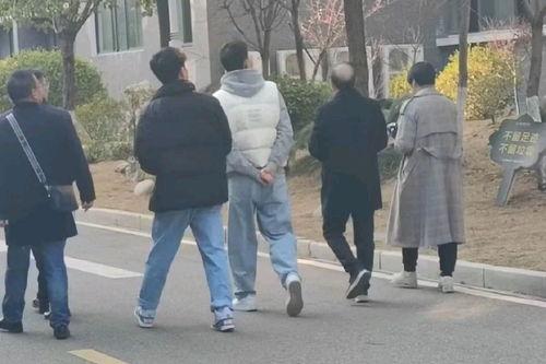 热门事件吃瓜网红视频,网红吃瓜视频背后的真相与争议