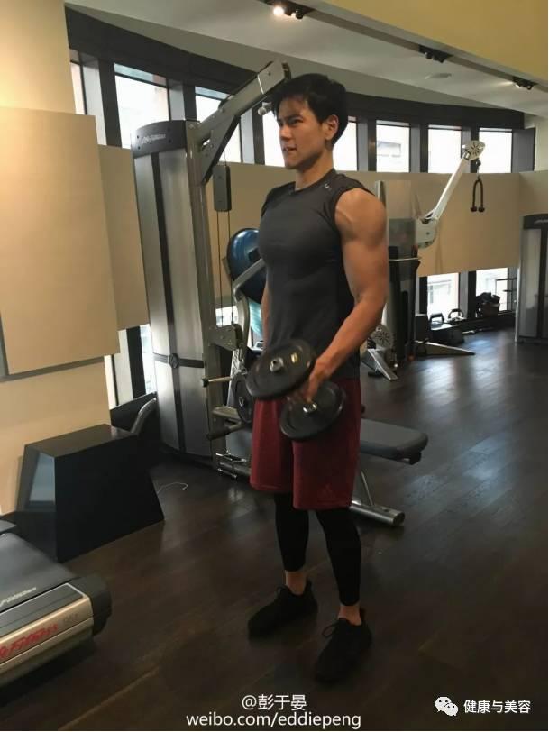 明星网红健身水壶图片,时尚健康生活必备神器”